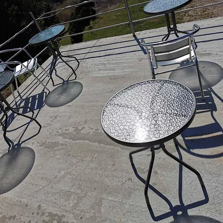 House Official Apartman *